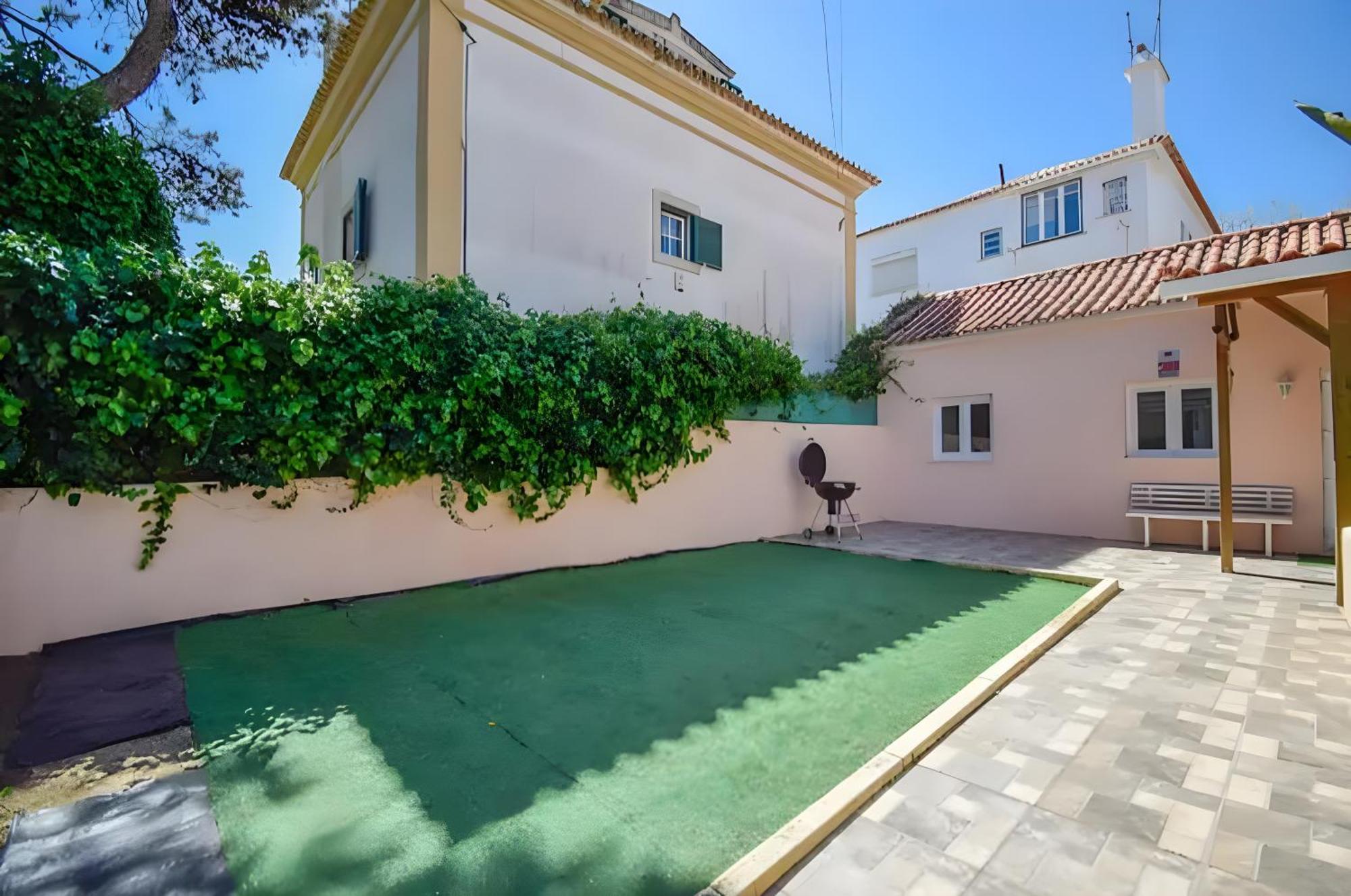 Casinha Da Parede - 5 Min From The Beach Exterior photo