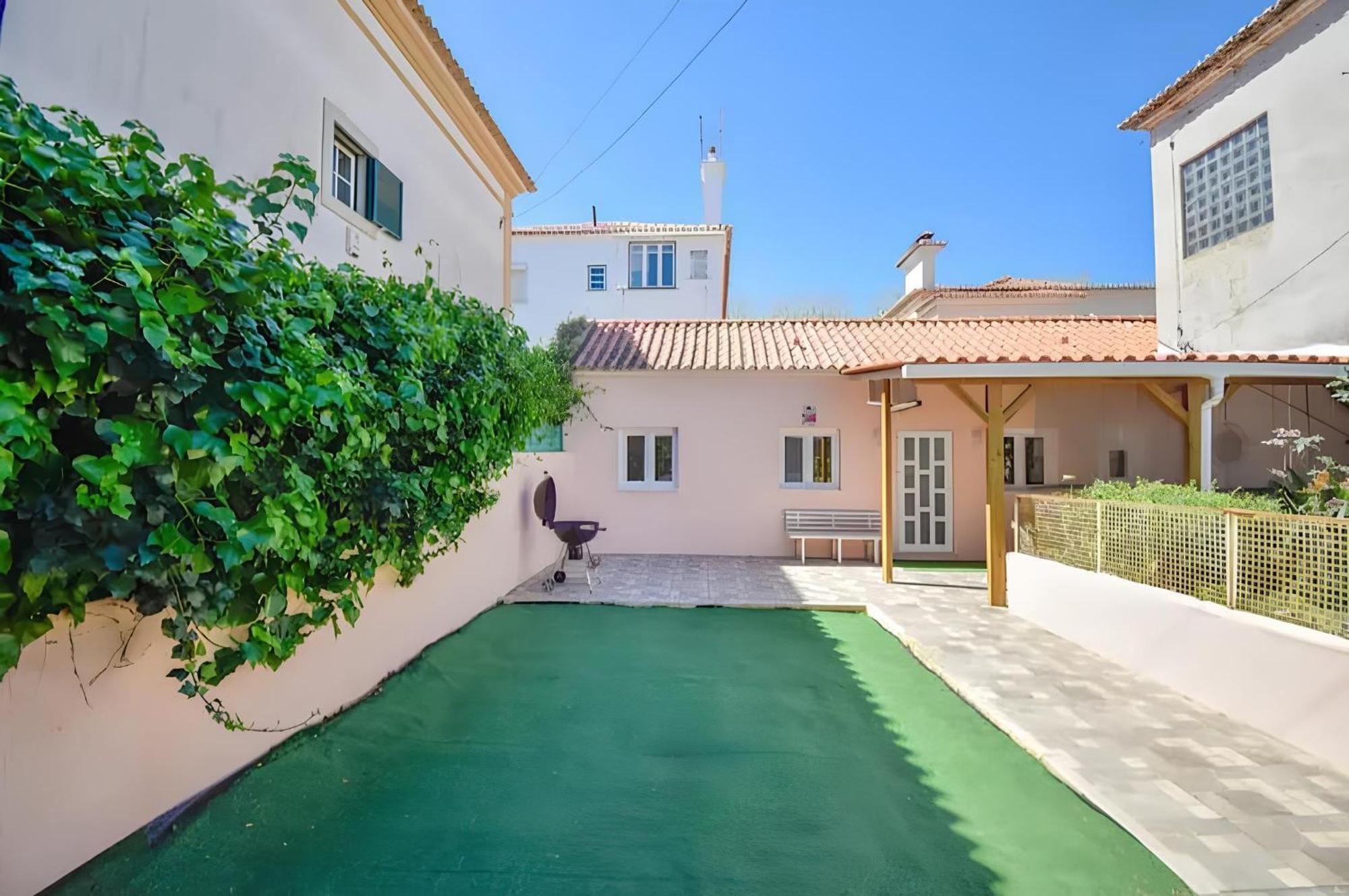 Casinha Da Parede - 5 Min From The Beach Exterior photo